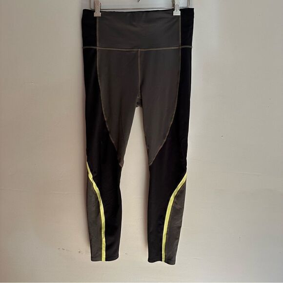 Athleta Spar Color Block leggings size medium - Picture 2 of 8